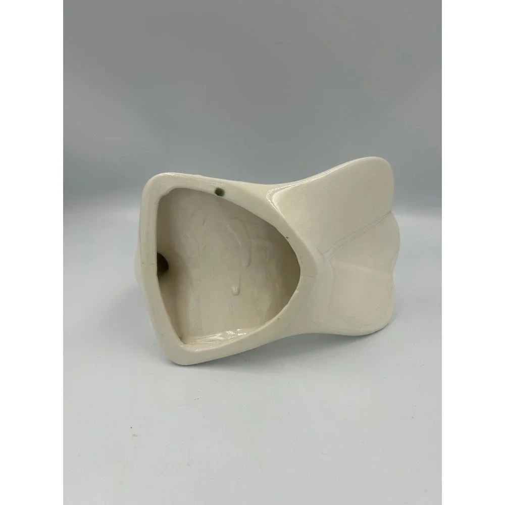 Vintage 1980 Ceramic Swan Hand Towel Washcloth Holder Cream Retro Bathroom Decor